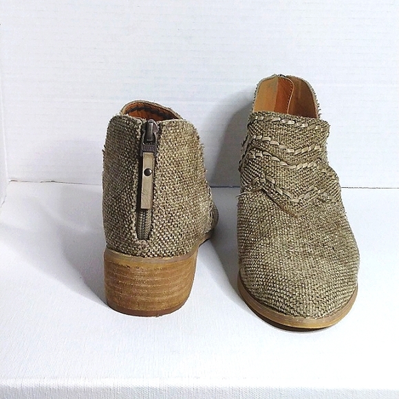 Mimi ankle boot size 8.5 - Picture 5 of 7